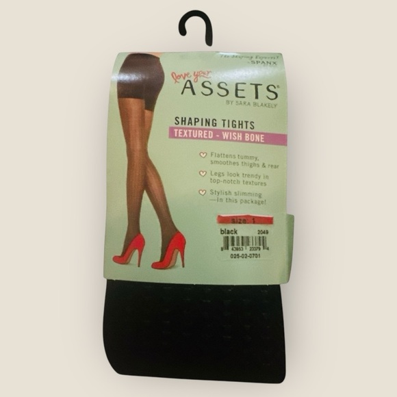 ASSETS by Sara Blakely Shaping Tights | Textured Wish Bone | Size 1 | Black - Picture 3 of 4